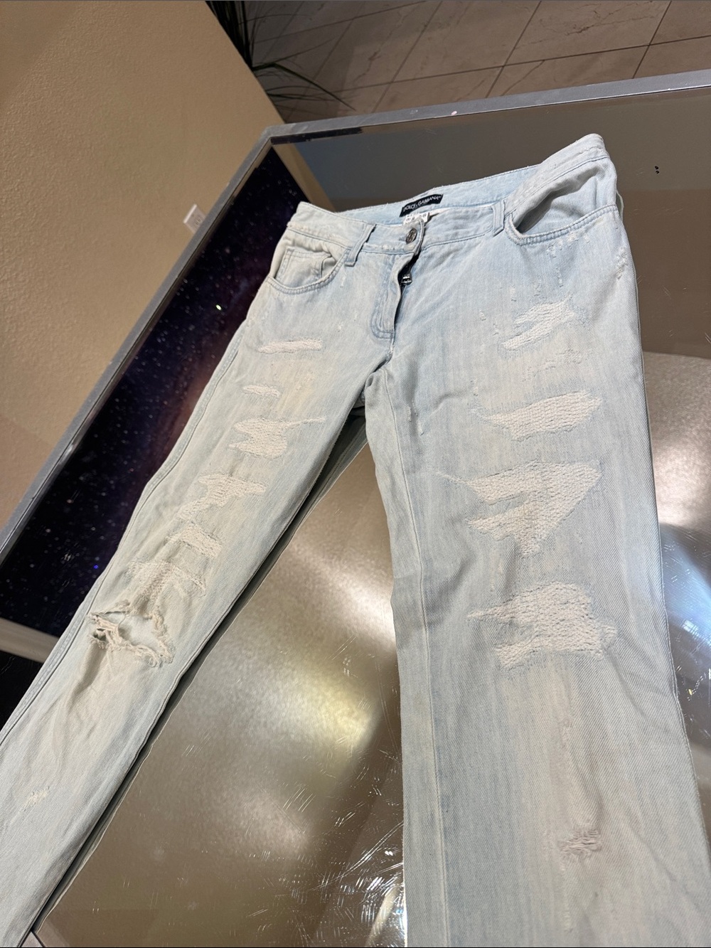 Dolce & Gabbana Light Wash Frey Demin Straight Legg Jeans